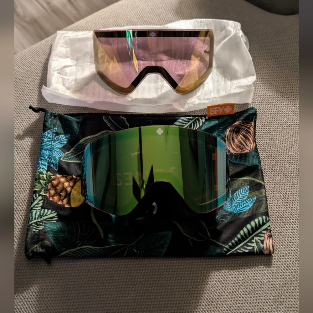 SPY Marauder SE Ski Snowboard Goggles w/ Green and Gold Interchangeable Lenses